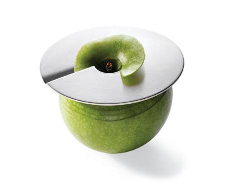 浊酒半壶随风去,清茶一杯伴流水。-一杯清茶一